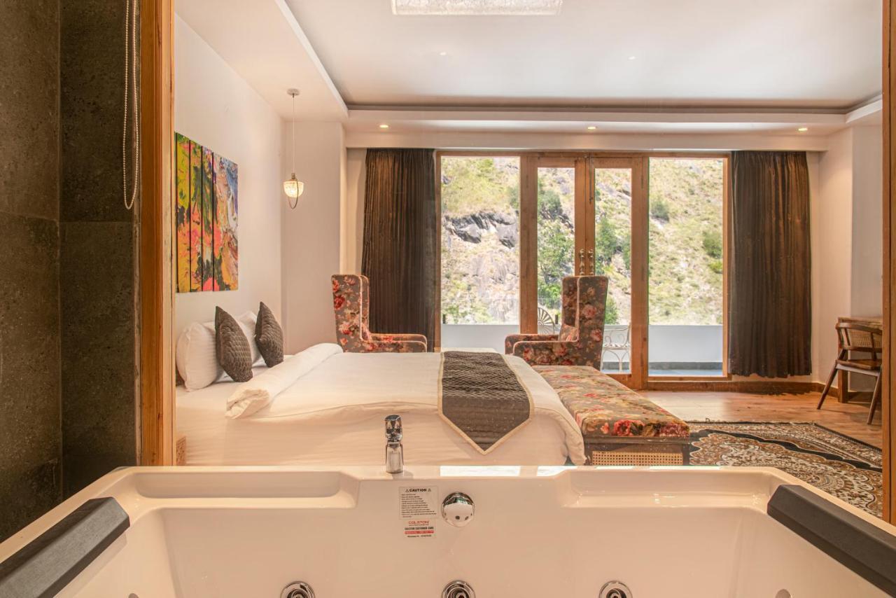 Echor Palm Bliss Riverside Resort & Spa Kasol Buitenkant foto